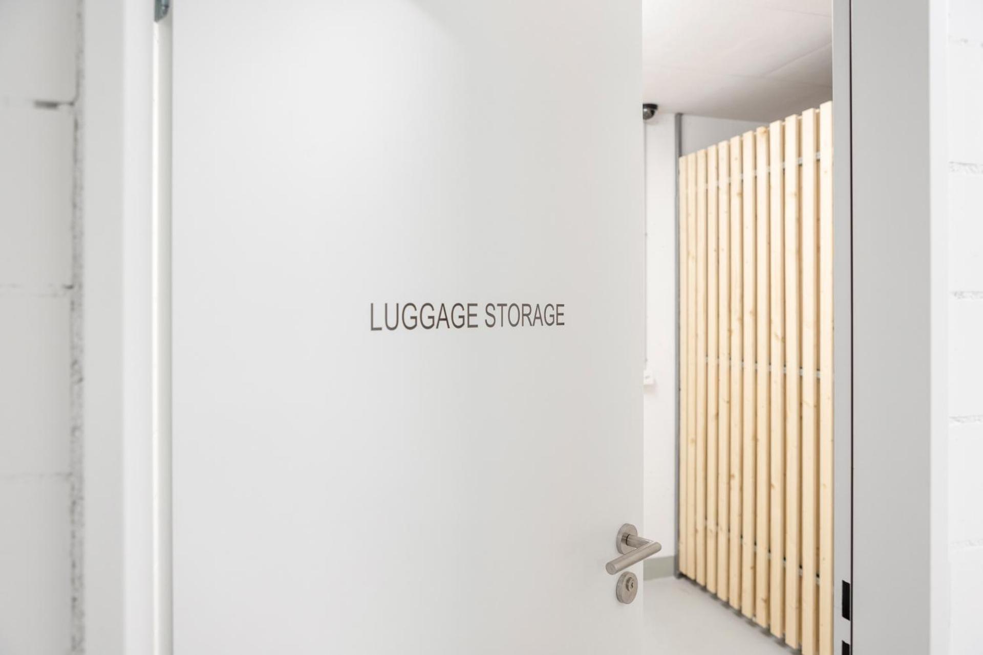 Stayy Flagship Limmattal - Contactless Check-In Schlieren Extérieur photo